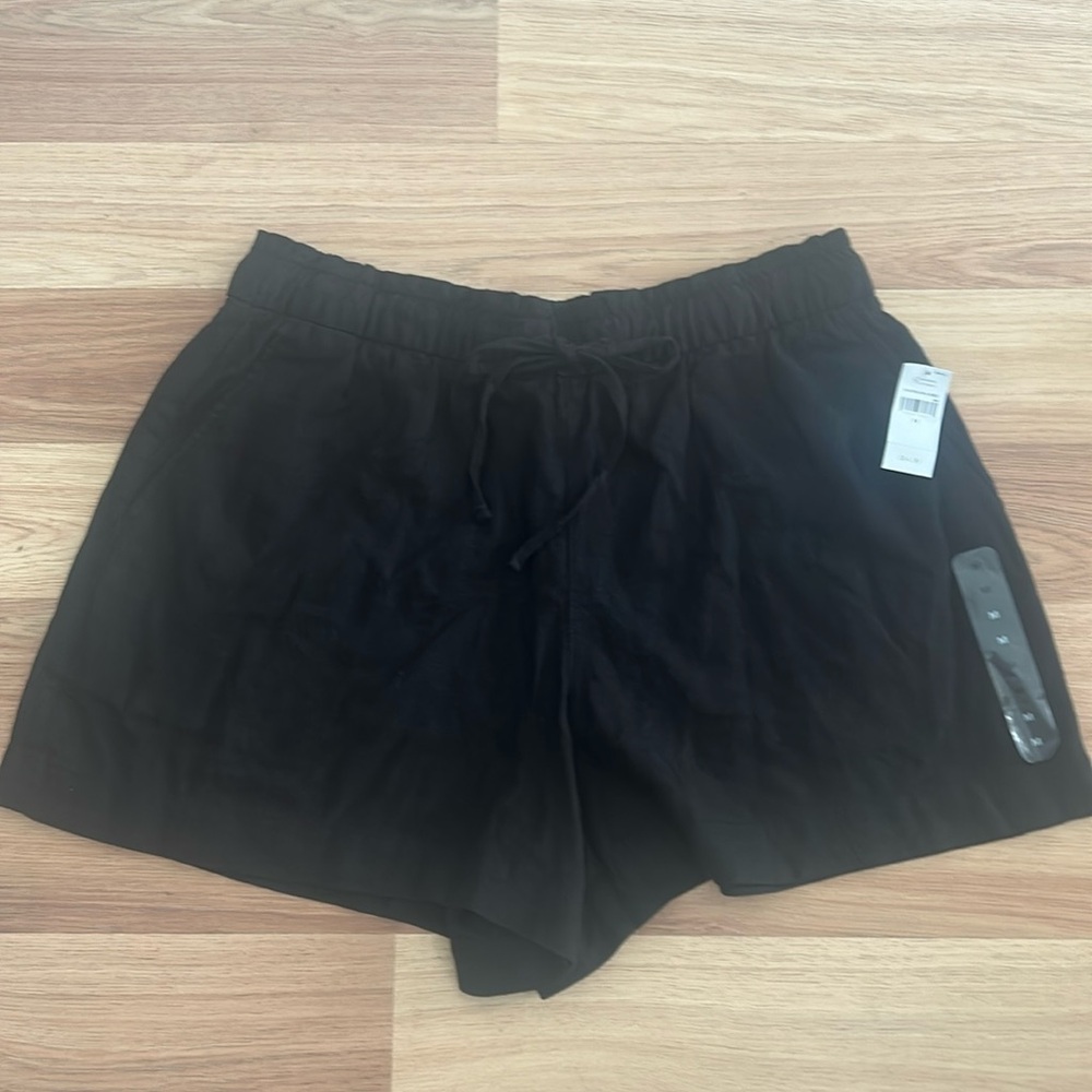 NWT Gap - Size M - Linen Drawstring Shorts